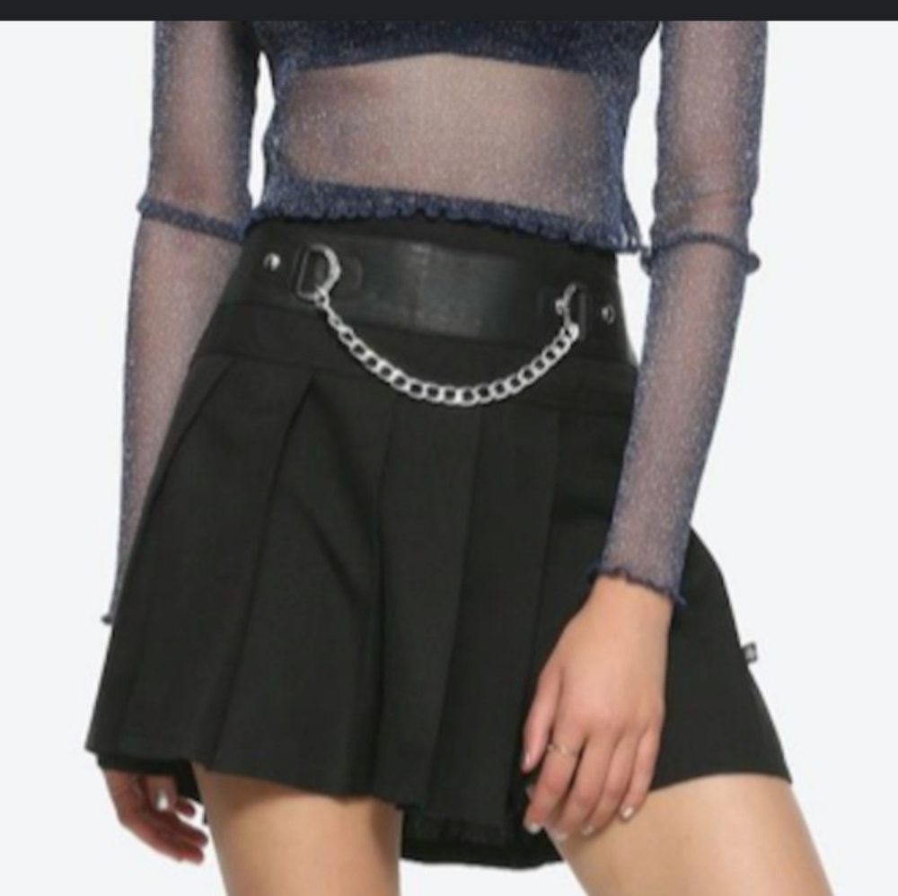 Daang Goodman Royal bones pleated skirt black Medium a line chain detail